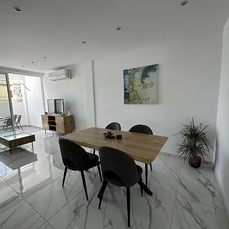 Modern Seaside Retreat Near Nissi *